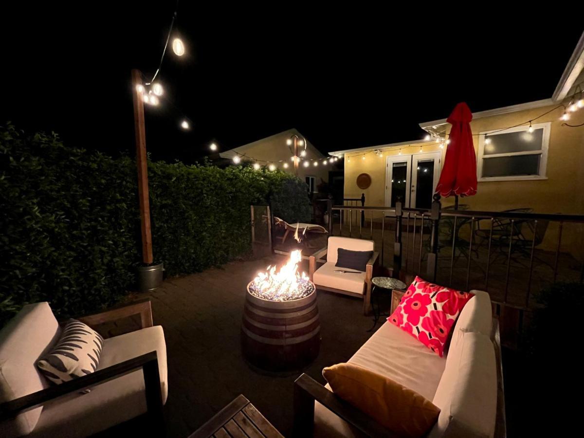 Spacious Renovated Petaluma Home- Pool Table, Fire Pit, Parking Exterior photo